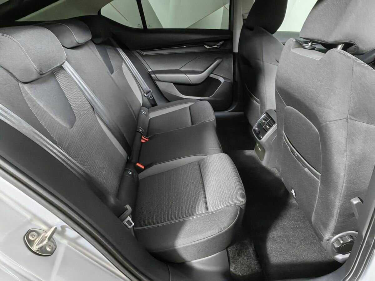 Skoda Octavia с пробегом — 2021 год. Фото: #11