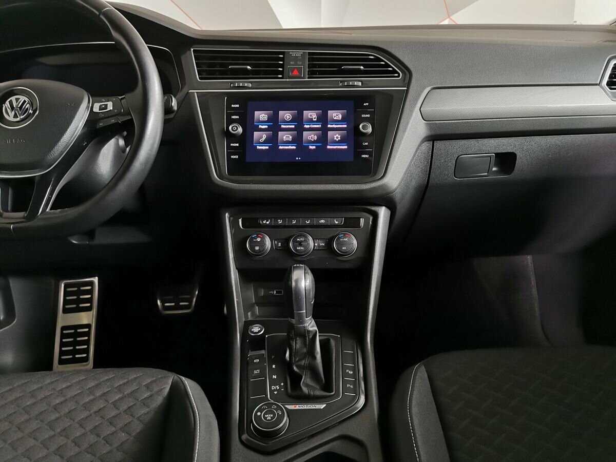 Volkswagen Tiguan с пробегом — 2018 год. Фото: #10