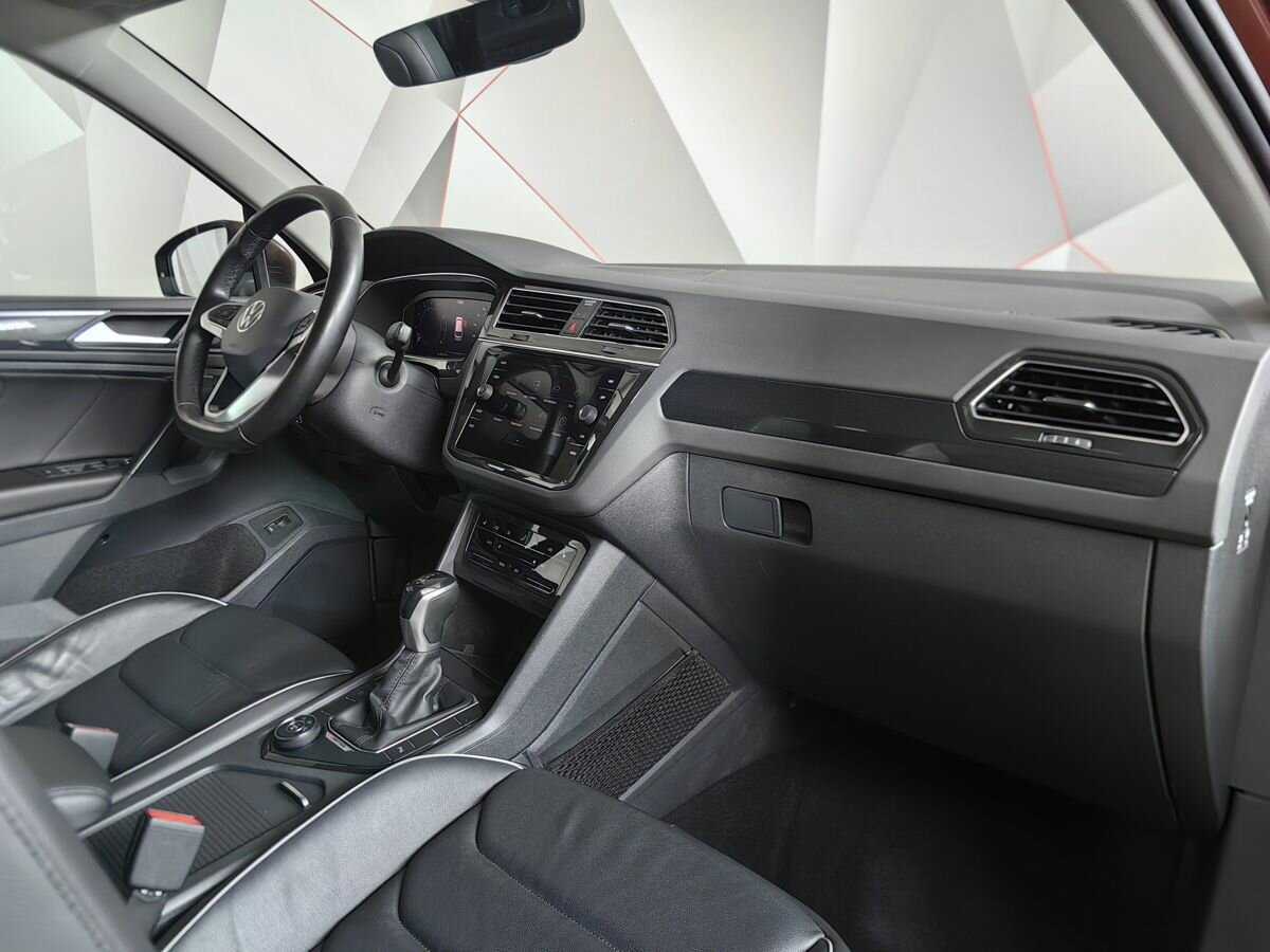 Volkswagen Tiguan с пробегом — 2021 год. Фото: #8