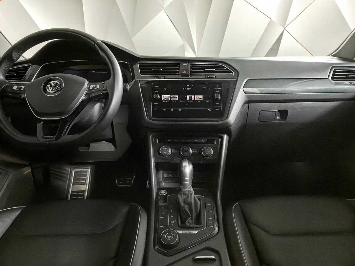 Volkswagen Tiguan с пробегом — 2018 год. Фото: #8