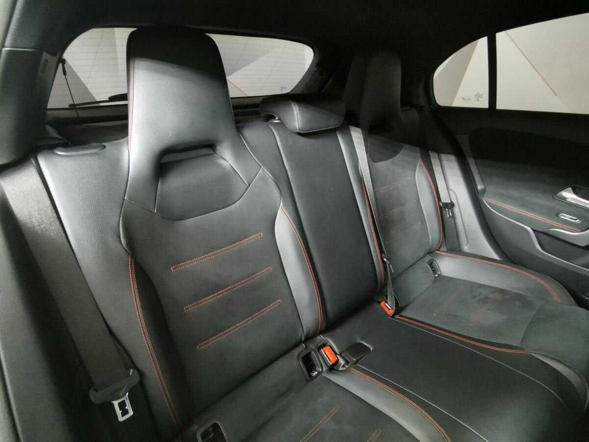 Mercedes-Benz A-Класс с пробегом — 2021 год. Фото: #12