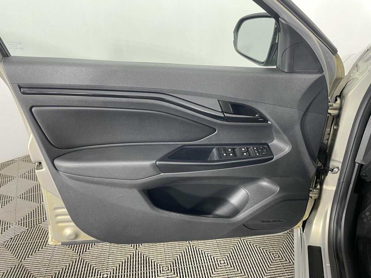 Lada (ВАЗ) Vesta с пробегом — 2018 год. Фото: #7