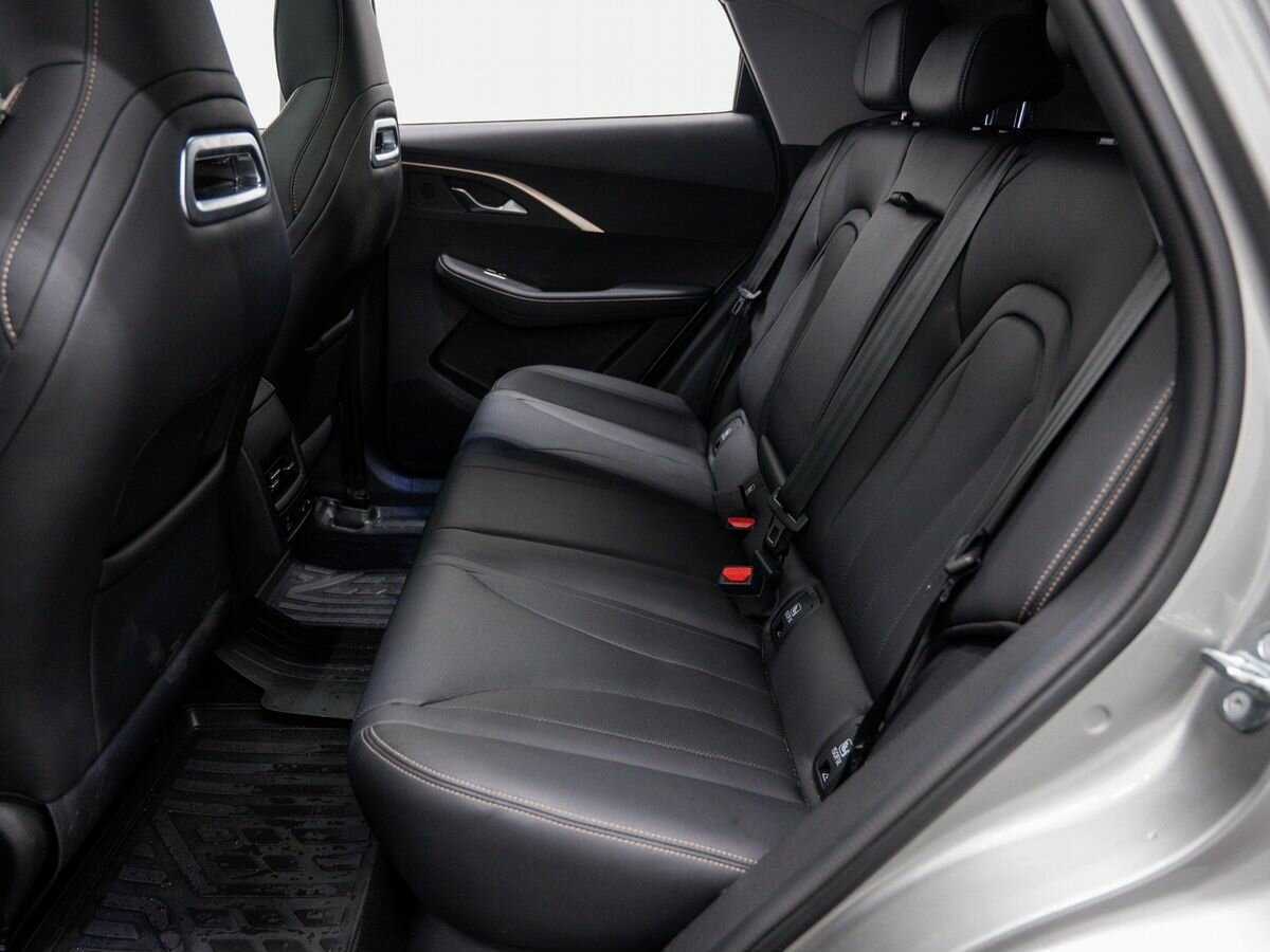 OMODA C5 с пробегом — 2023 год. Фото: #11