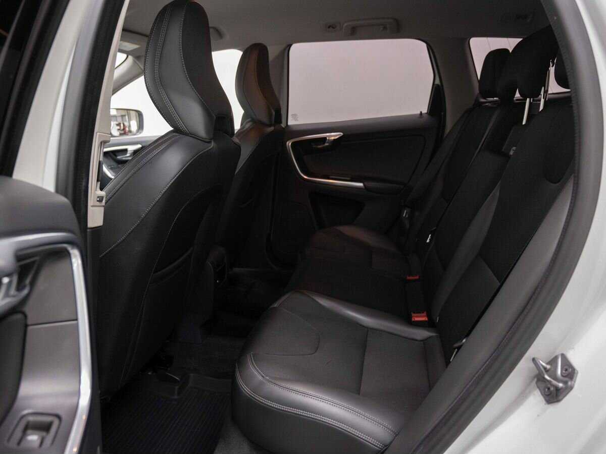 Volvo XC60 с пробегом — 2017 год. Фото: #8