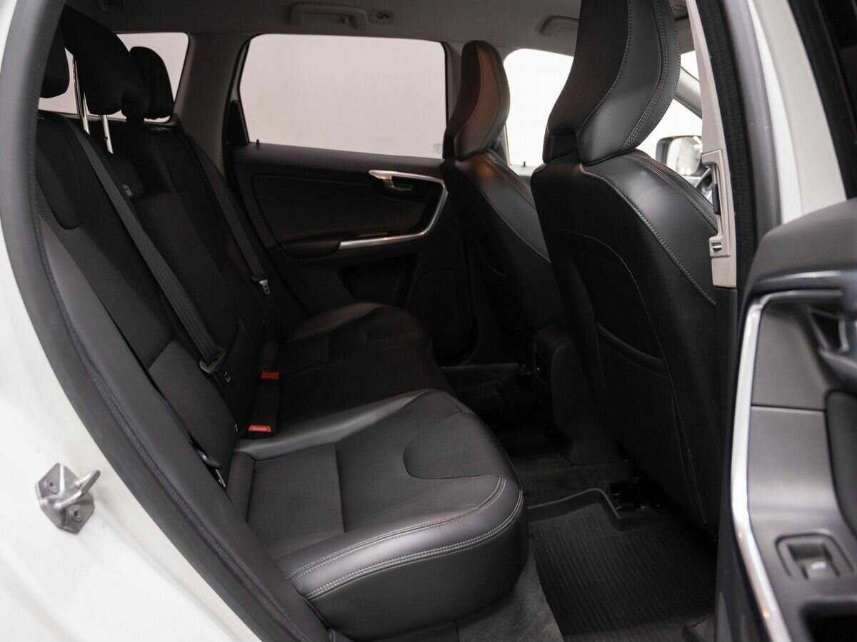 Volvo XC60 с пробегом — 2017 год. Фото: #9