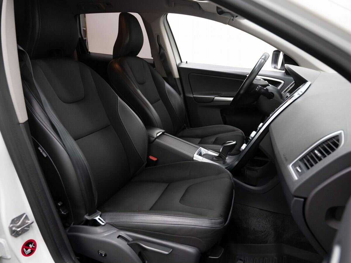 Volvo XC60 с пробегом — 2017 год. Фото: #11