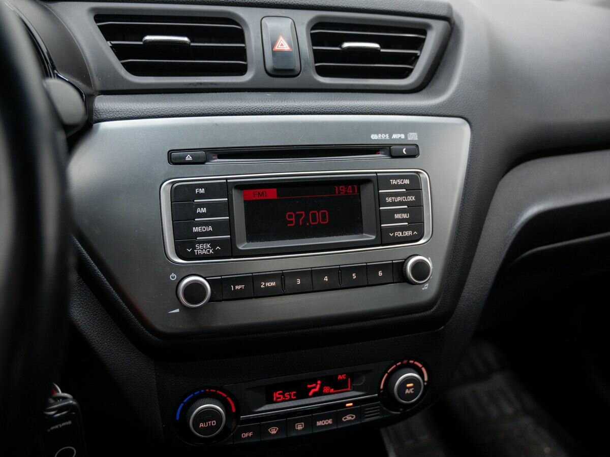 Kia Rio с пробегом — 2016 год. Фото: #19