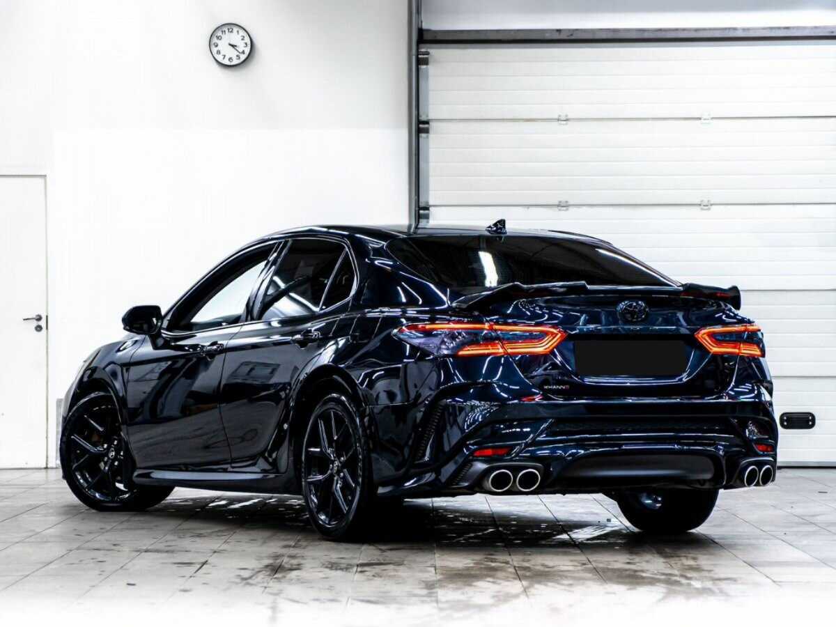 Toyota Camry с пробегом — 2018 год. Фото: #3