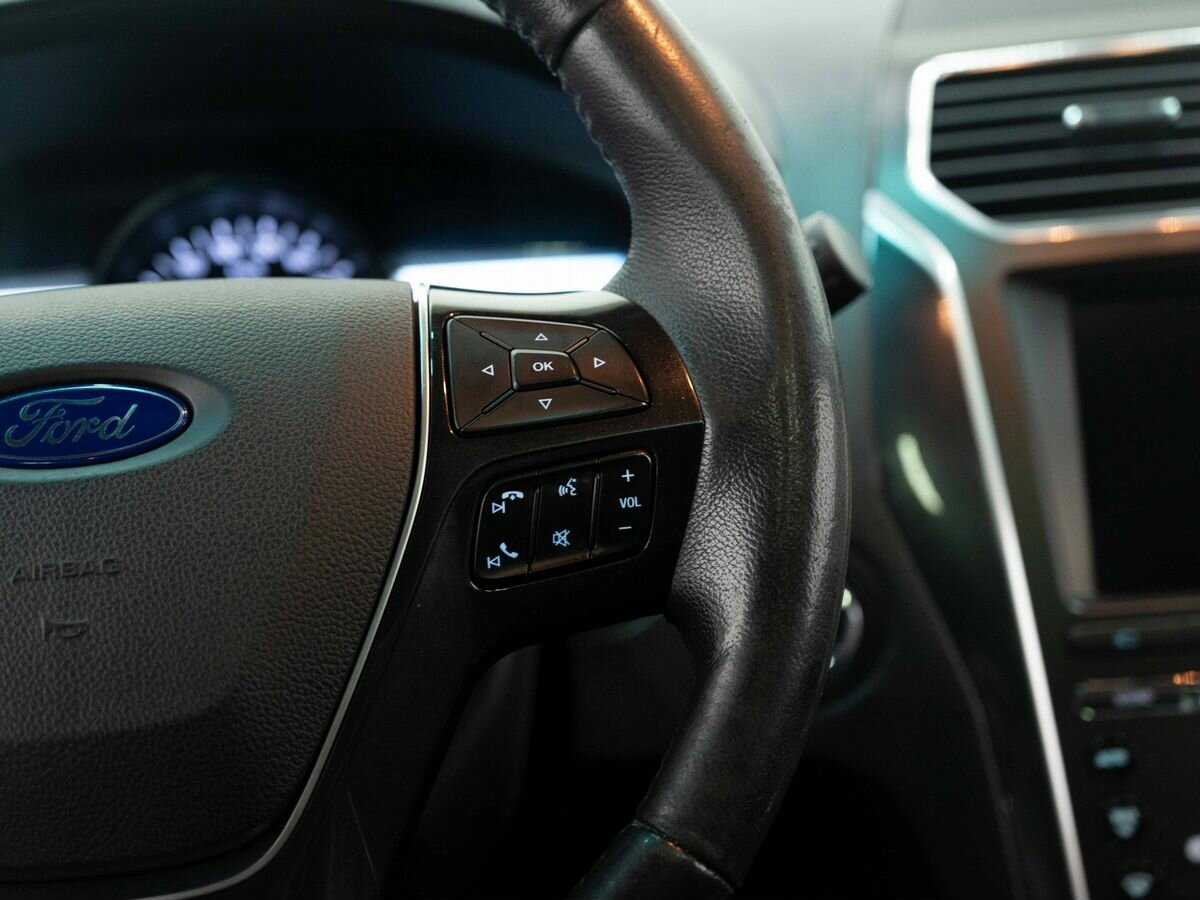 Ford Explorer с пробегом — 2016 год. Фото: #16
