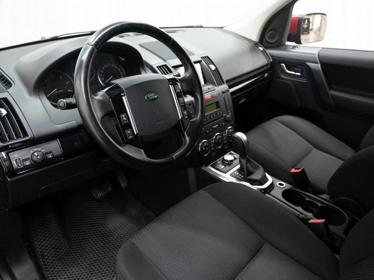 Land Rover Freelander с пробегом — 2012 год. Фото: #6