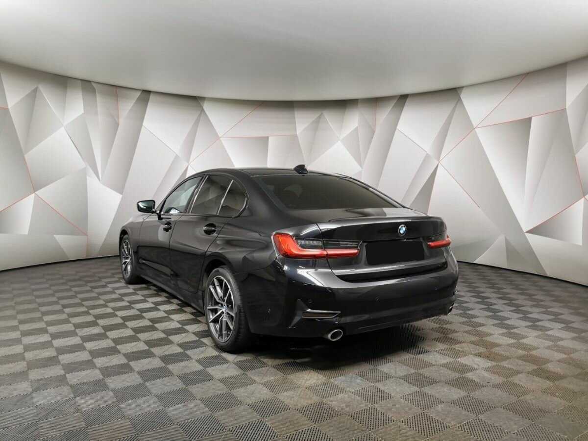 BMW 3 серии с пробегом — 2020 год. Фото: #3