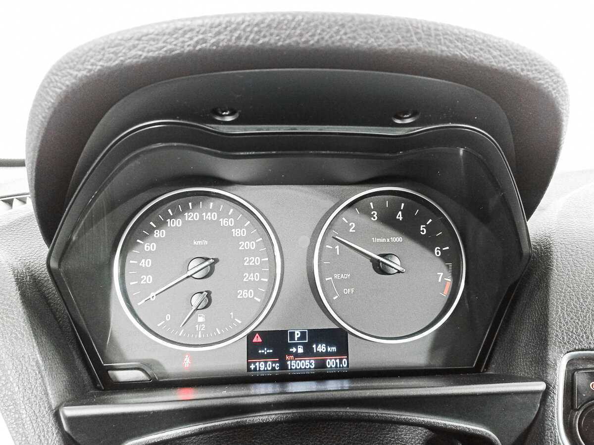 BMW 1 серии с пробегом — 2013 год. Фото: #10