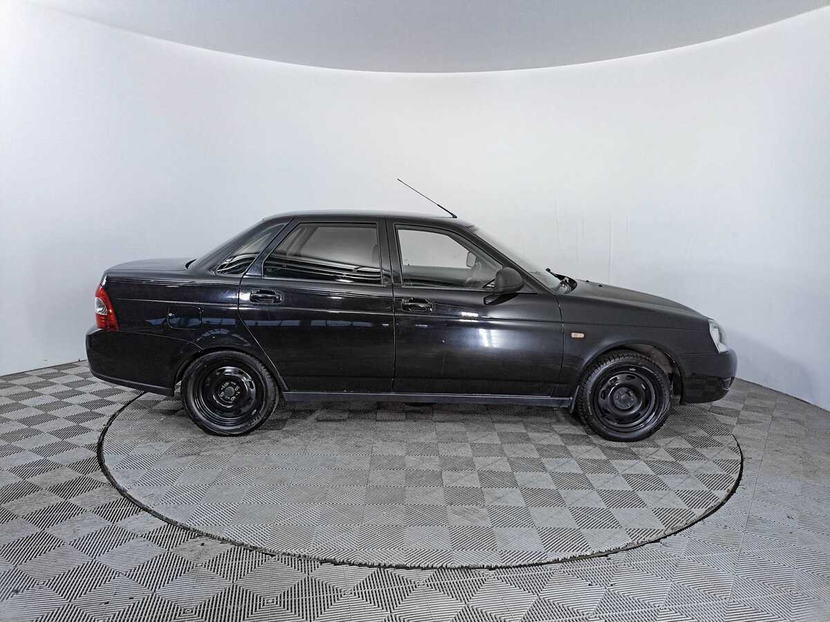 Lada (ВАЗ) Priora с пробегом — 2016 год. Фото: #3