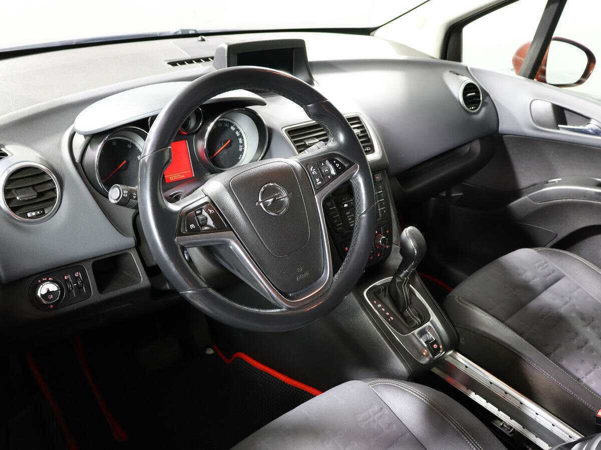 Opel Meriva с пробегом — 2012 год. Фото: #13