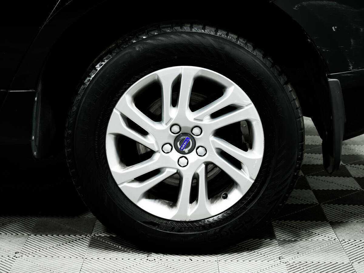 Volvo XC60 с пробегом — 2016 год. Фото: #11