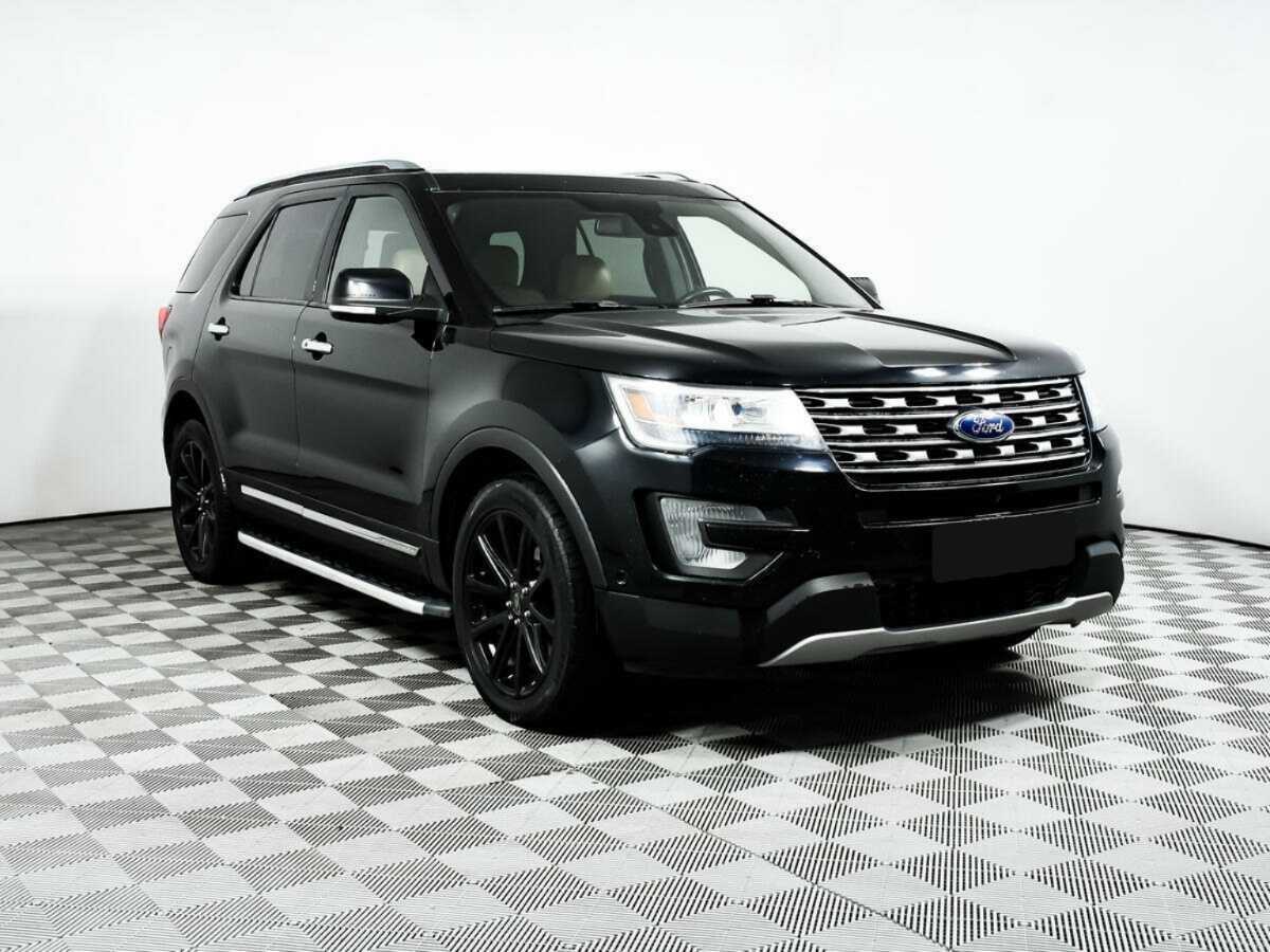 Ford Explorer с пробегом — 2016 год. Фото: #2