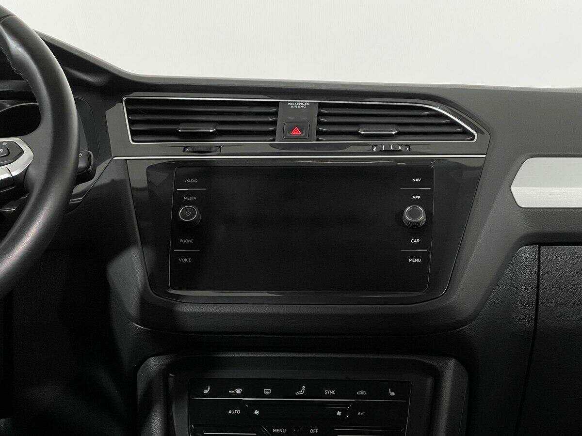 Volkswagen Tiguan с пробегом — 2021 год. Фото: #11