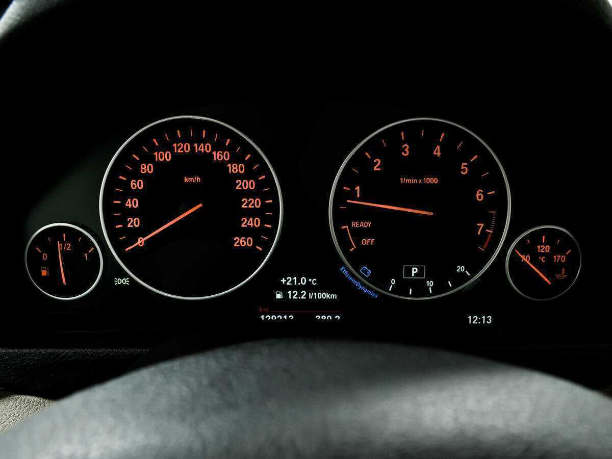 BMW 3 серии с пробегом — 2013 год. Фото: #9