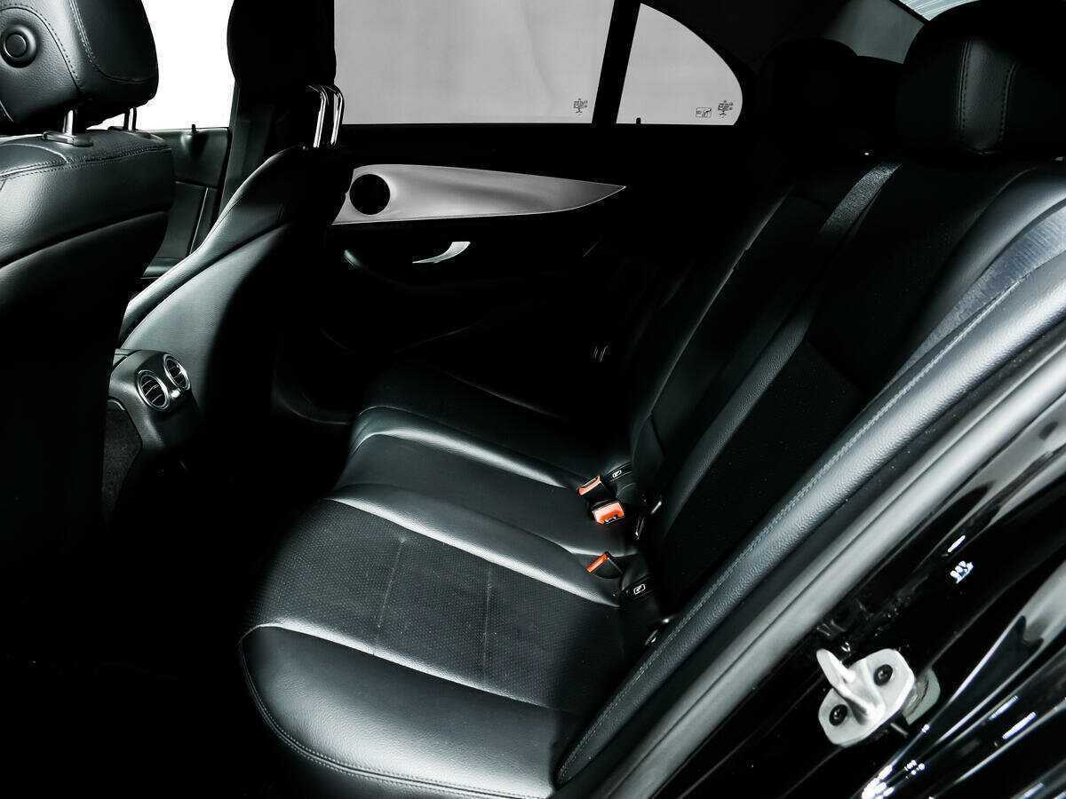 Mercedes-Benz E-Класс с пробегом — 2019 год. Фото: #11