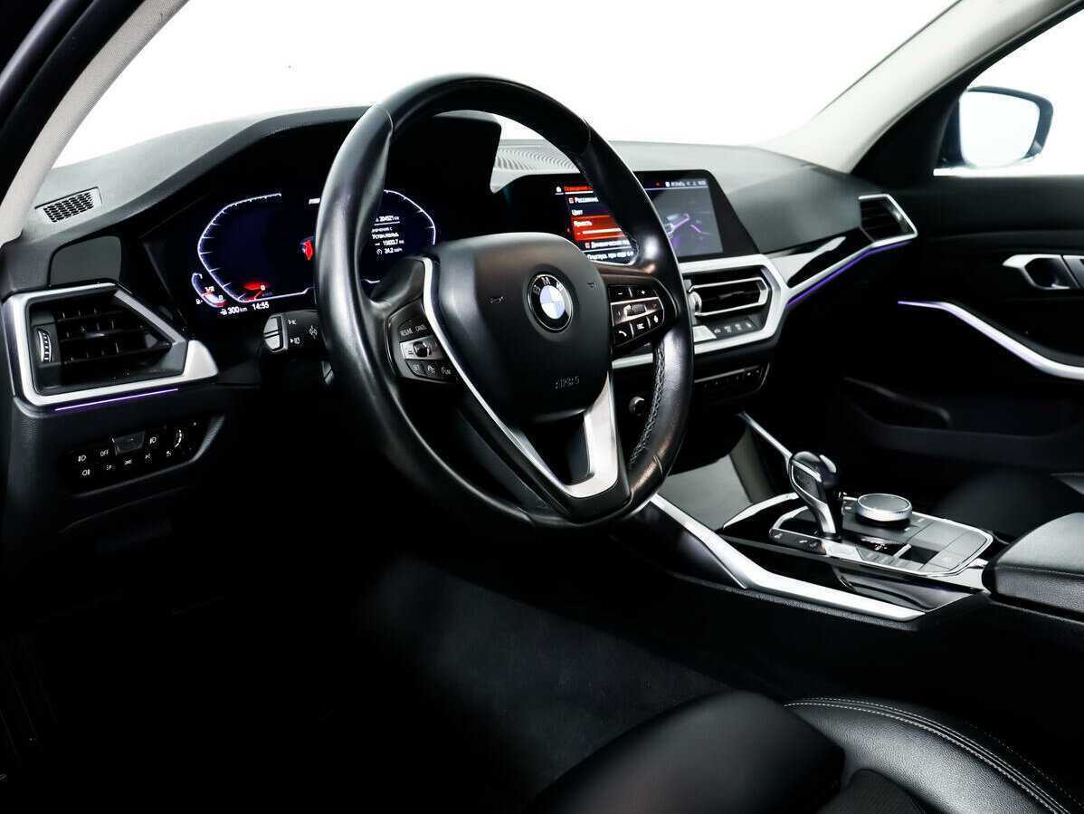 BMW 3 серии с пробегом — 2019 год. Фото: #12