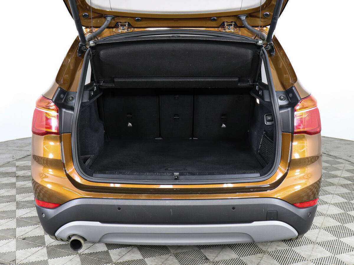 BMW X1 с пробегом — 2016 год. Фото: #8