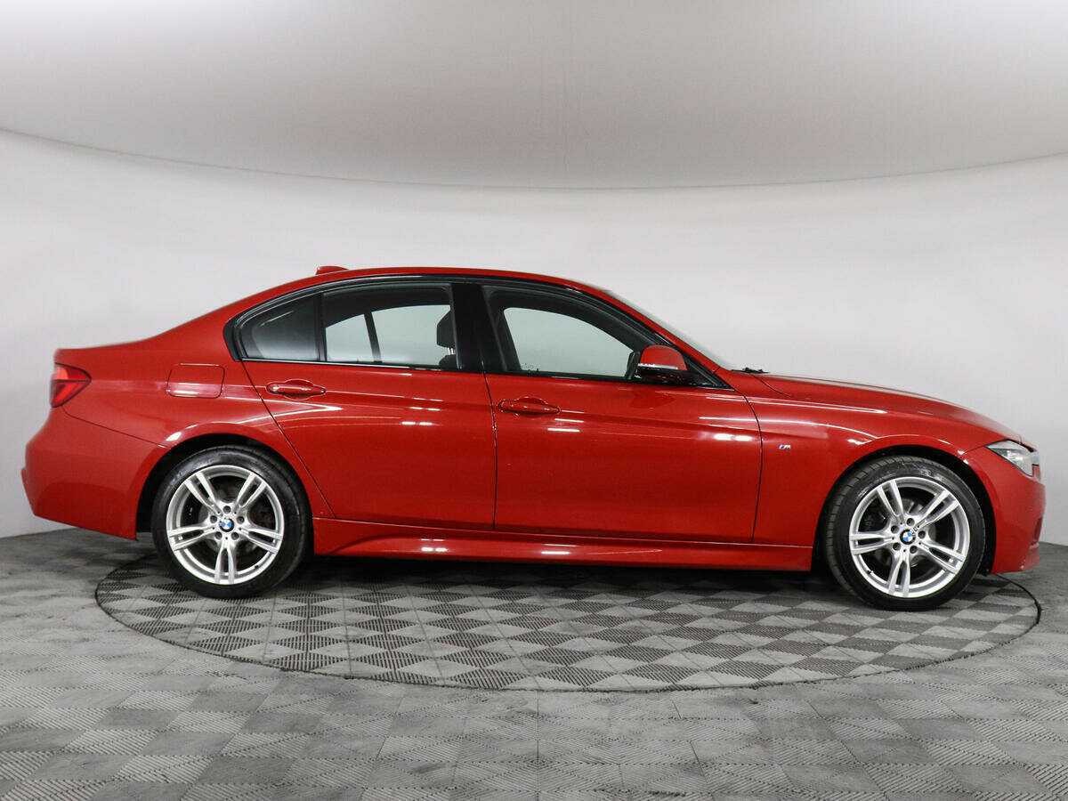 BMW 3 серии с пробегом — 2018 год. Фото: #5