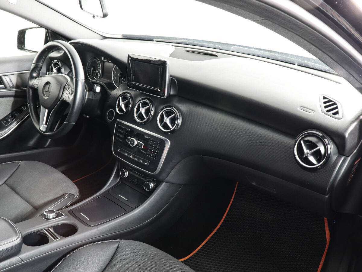 Mercedes-Benz A-Класс с пробегом — 2013 год. Фото: #9