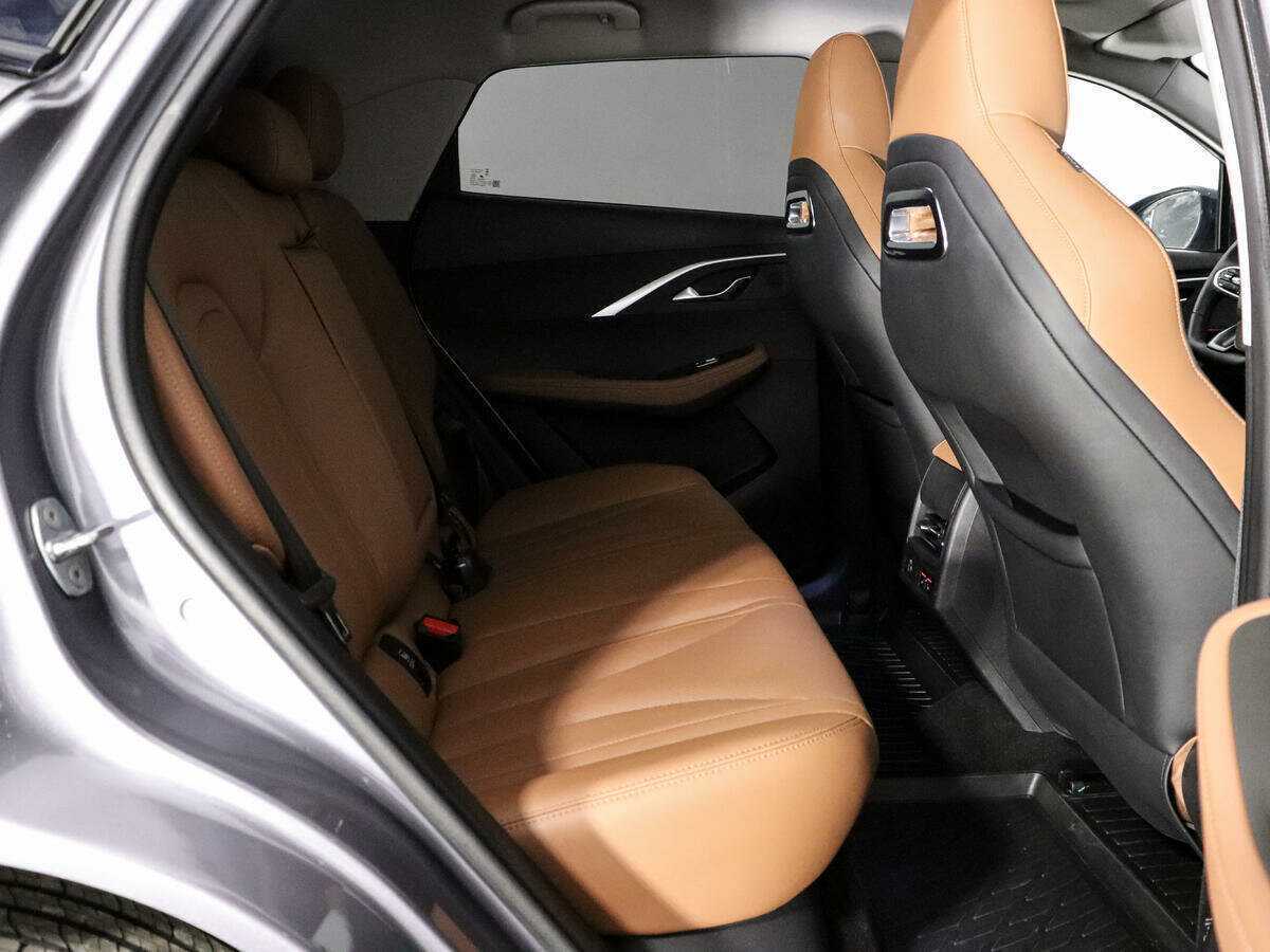 OMODA C5 с пробегом — 2022 год. Фото: #9