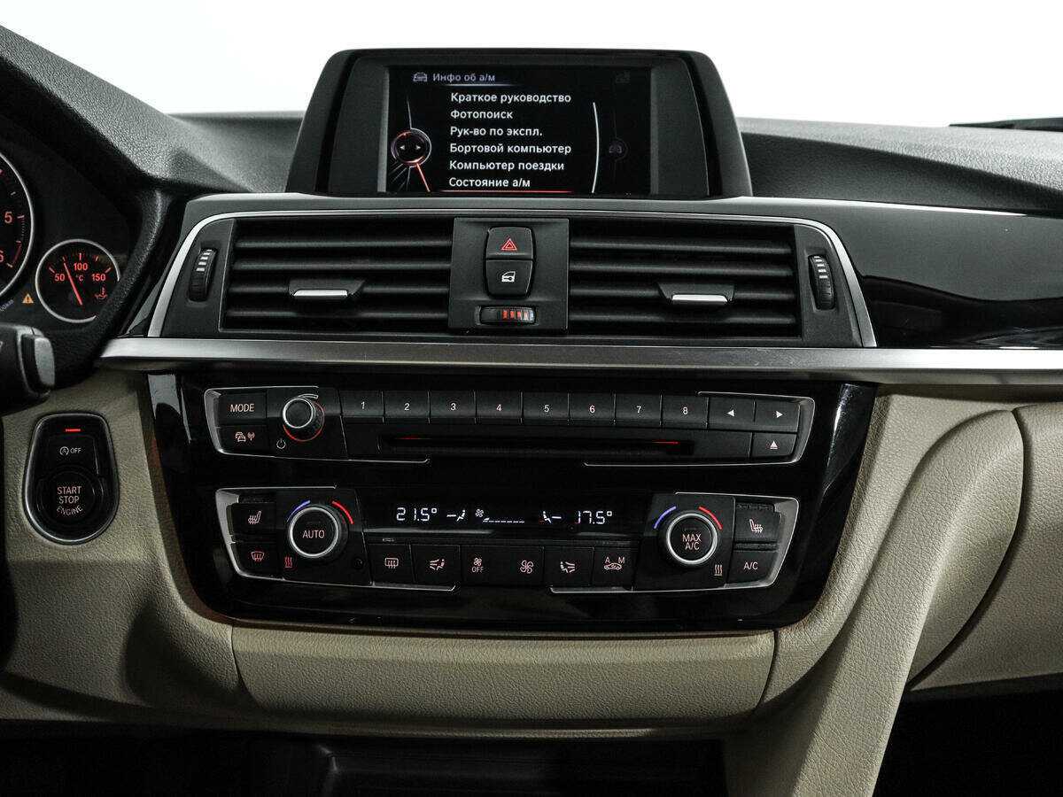 BMW 3 серии с пробегом — 2016 год. Фото: #12