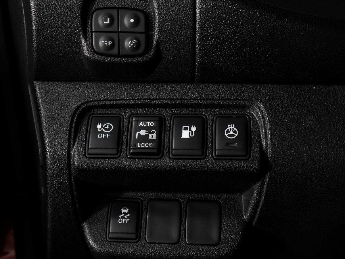 Nissan Leaf с пробегом — 2013 год. Фото: #9