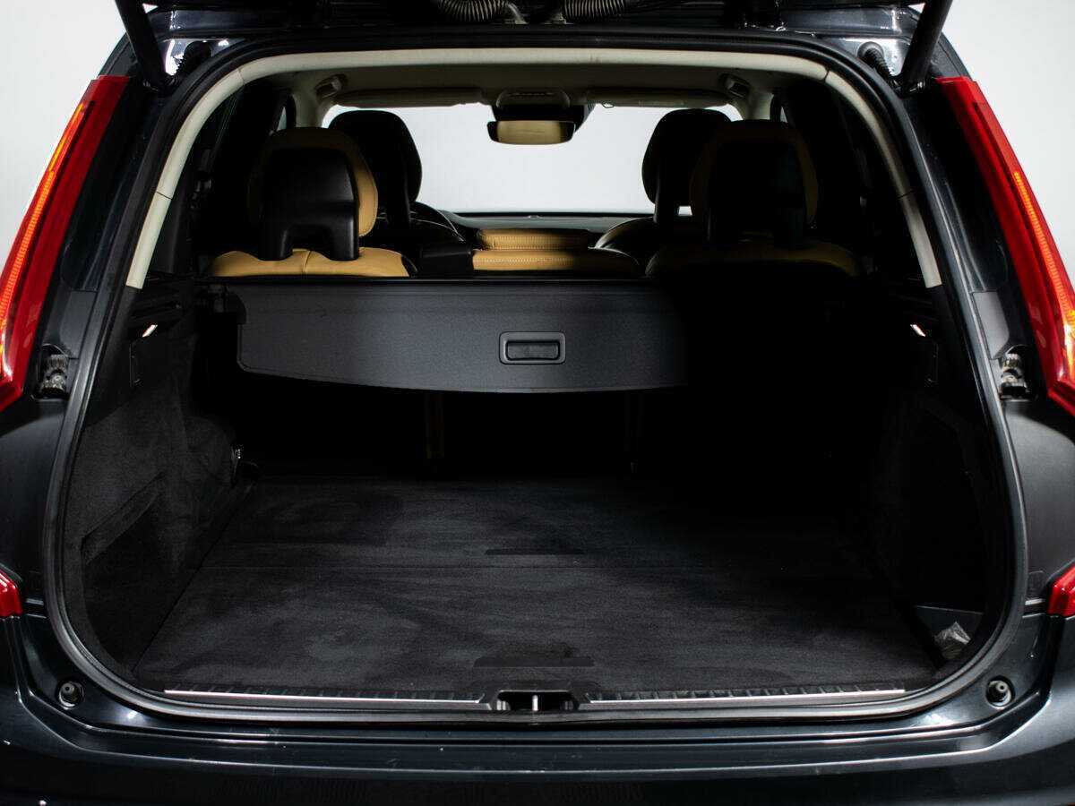 Volvo XC90 с пробегом — 2015 год. Фото: #12