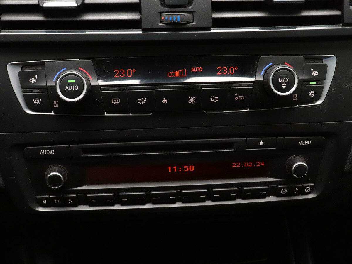 BMW 1 серии с пробегом — 2012 год. Фото: #13