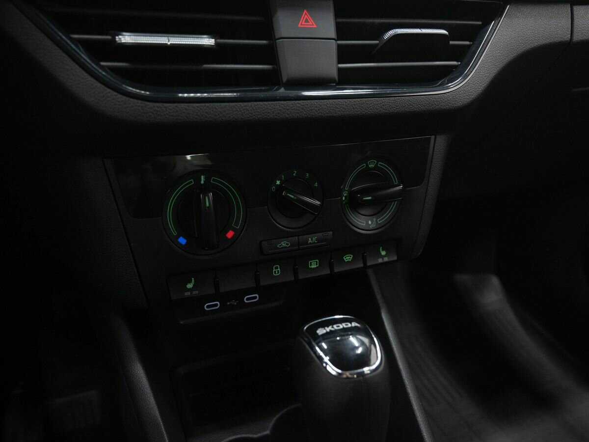 Skoda Rapid с пробегом — 2022 год. Фото: #17