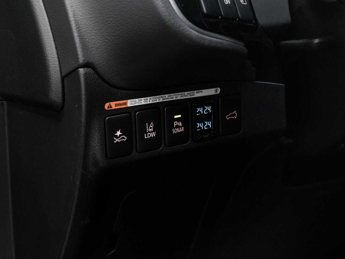 Mitsubishi Outlander с пробегом — 2018 год. Фото: #16