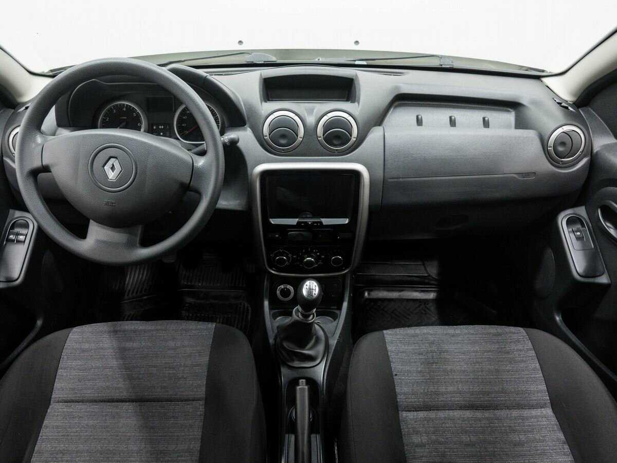 Renault Duster с пробегом — 2014 год. Фото: #9