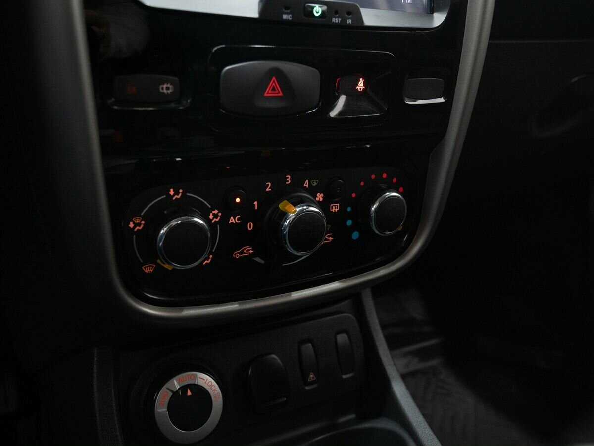 Renault Duster с пробегом — 2014 год. Фото: #17