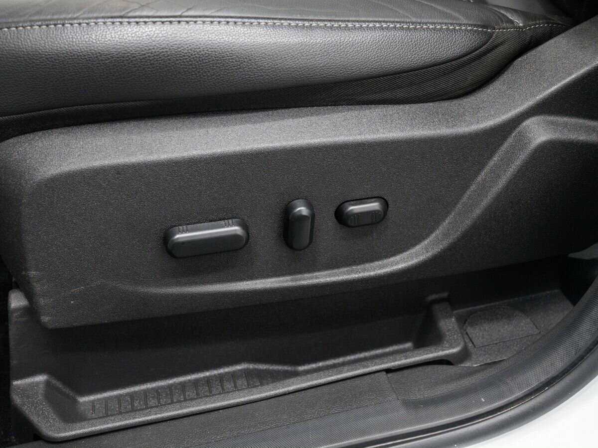 Ford Kuga с пробегом — 2017 год. Фото: #16