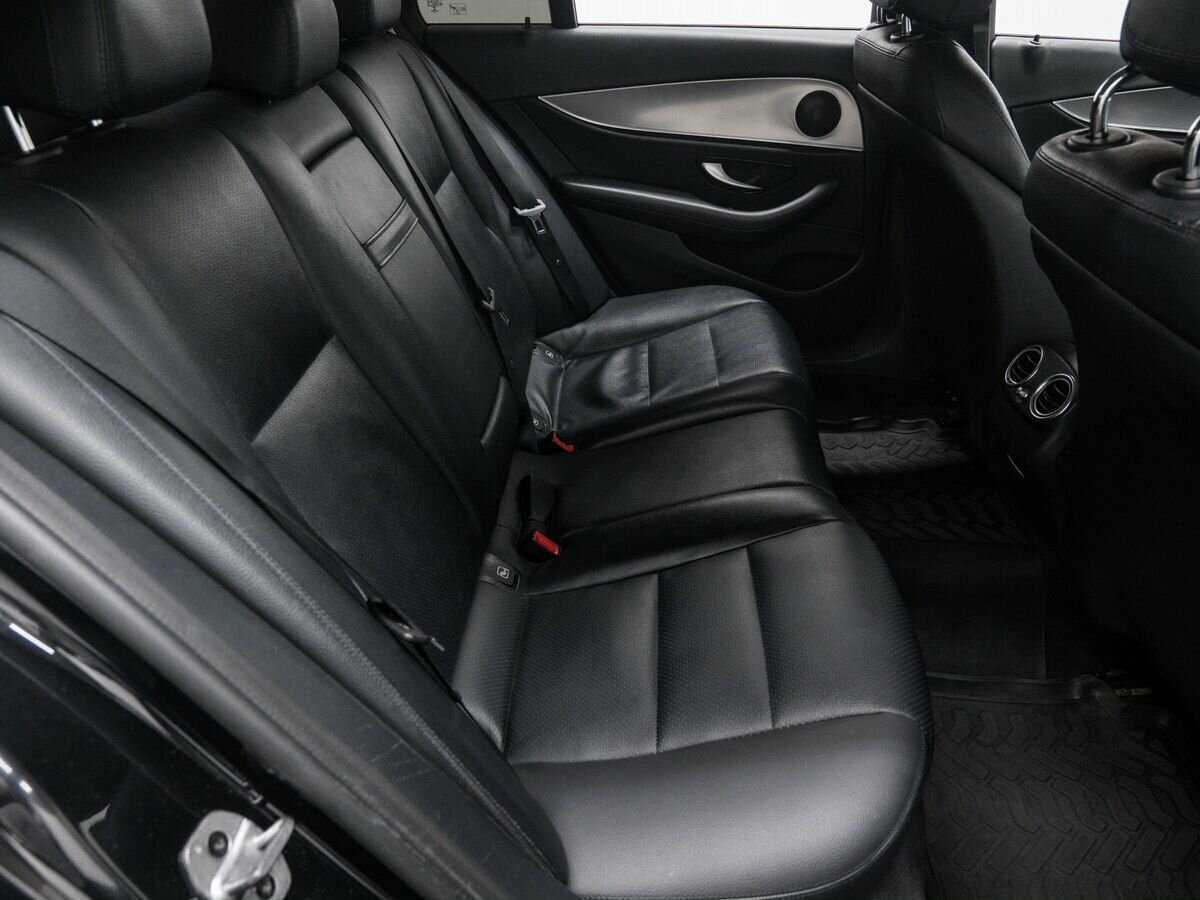 Mercedes-Benz E-Класс с пробегом — 2019 год. Фото: #8