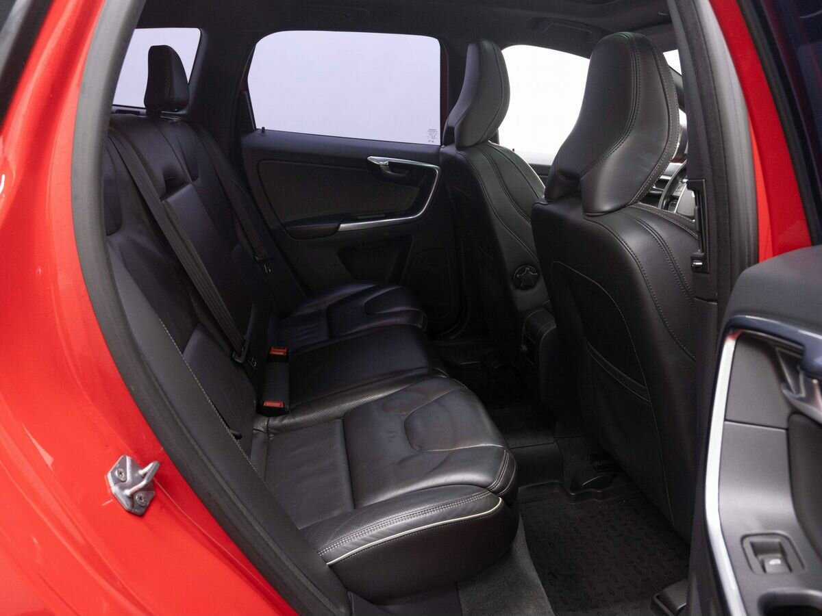 Volvo XC60 с пробегом — 2014 год. Фото: #10