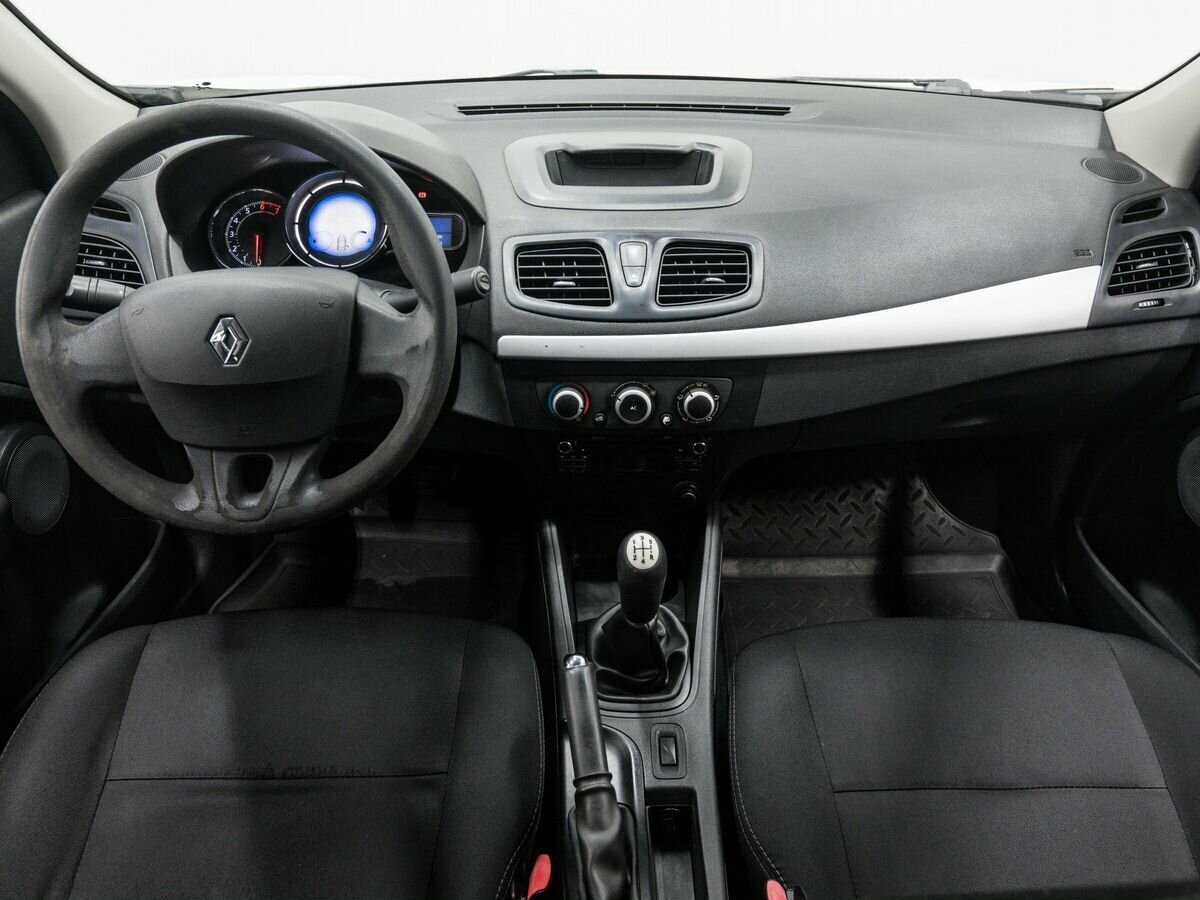 Renault Fluence с пробегом — 2013 год. Фото: #7
