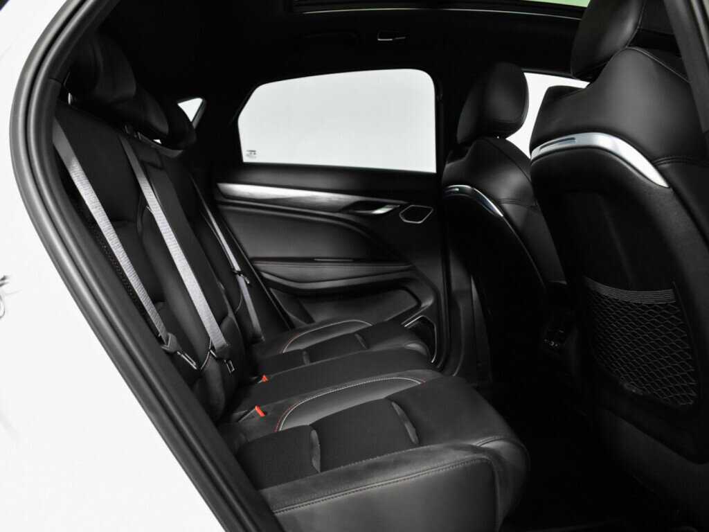 Geely Tugella с пробегом — 2023 год. Фото: #9