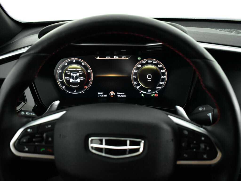 Geely Tugella с пробегом — 2023 год. Фото: #10