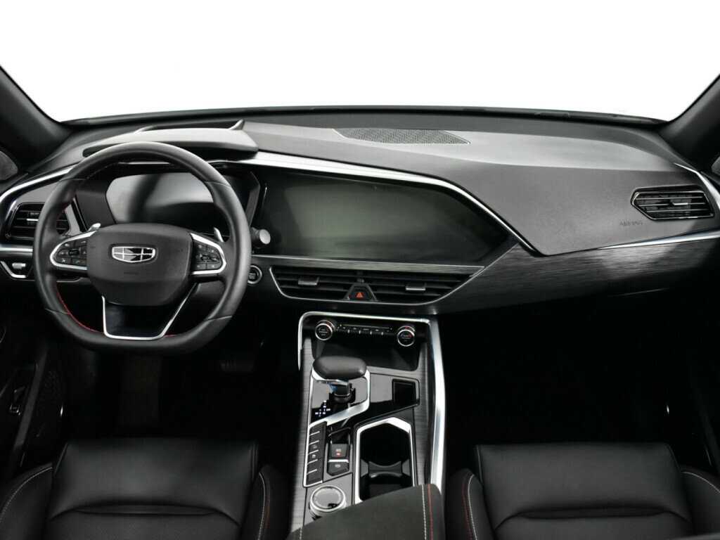 Geely Tugella с пробегом — 2023 год. Фото: #11