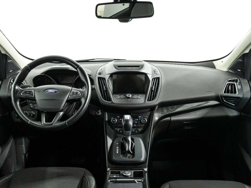 Ford Kuga с пробегом — 2017 год. Фото: #12