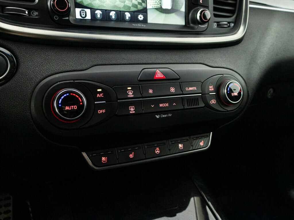 Kia Sorento с пробегом — 2016 год. Фото: #19