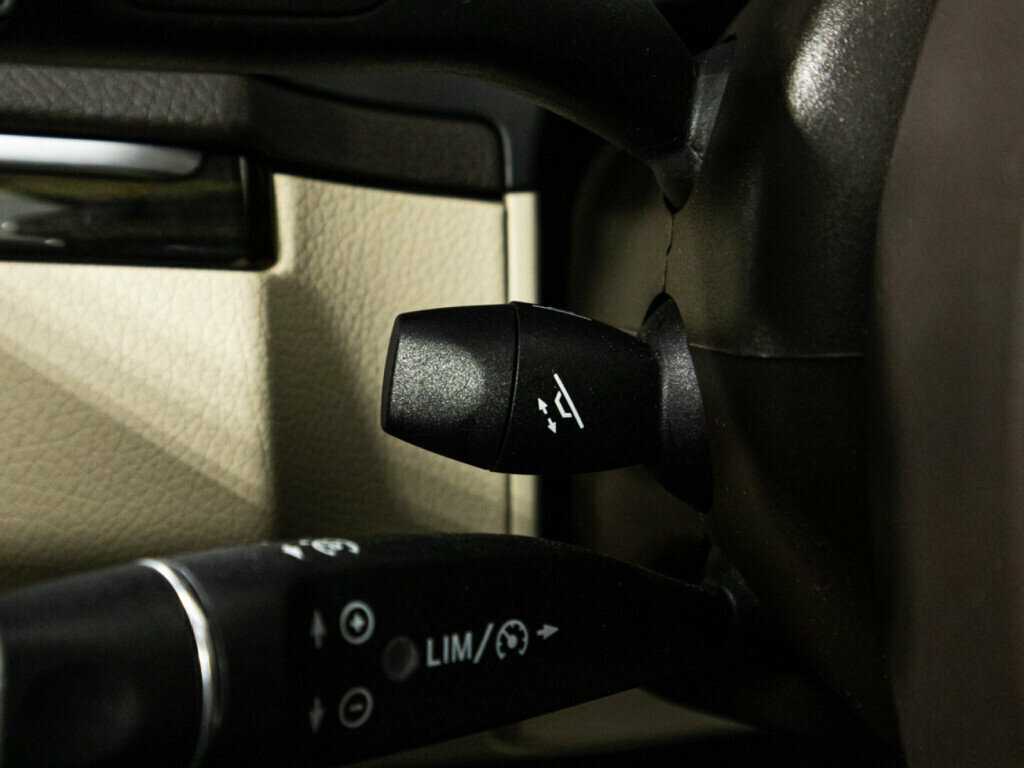 Mercedes-Benz E-Класс с пробегом — 2014 год. Фото: #16