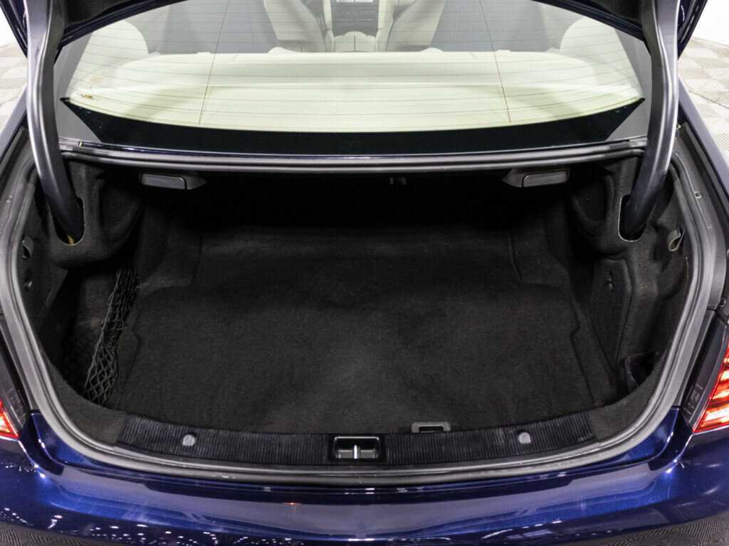 Mercedes-Benz E-Класс с пробегом — 2015 год. Фото: #14