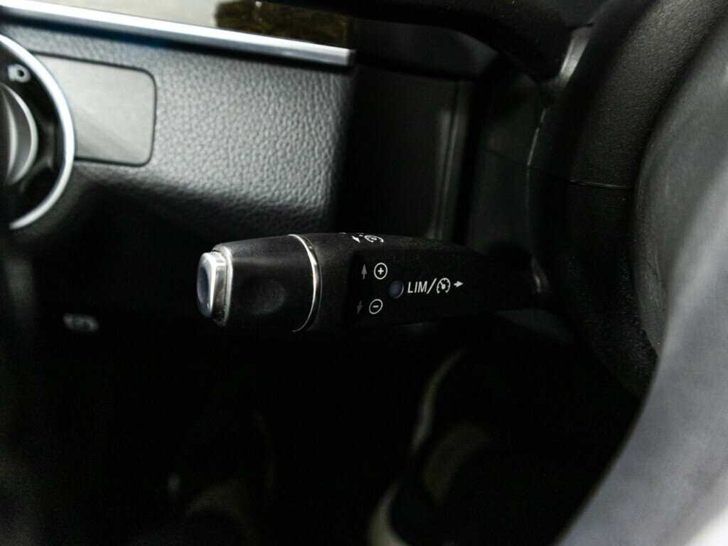 Mercedes-Benz E-Класс с пробегом — 2015 год. Фото: #17