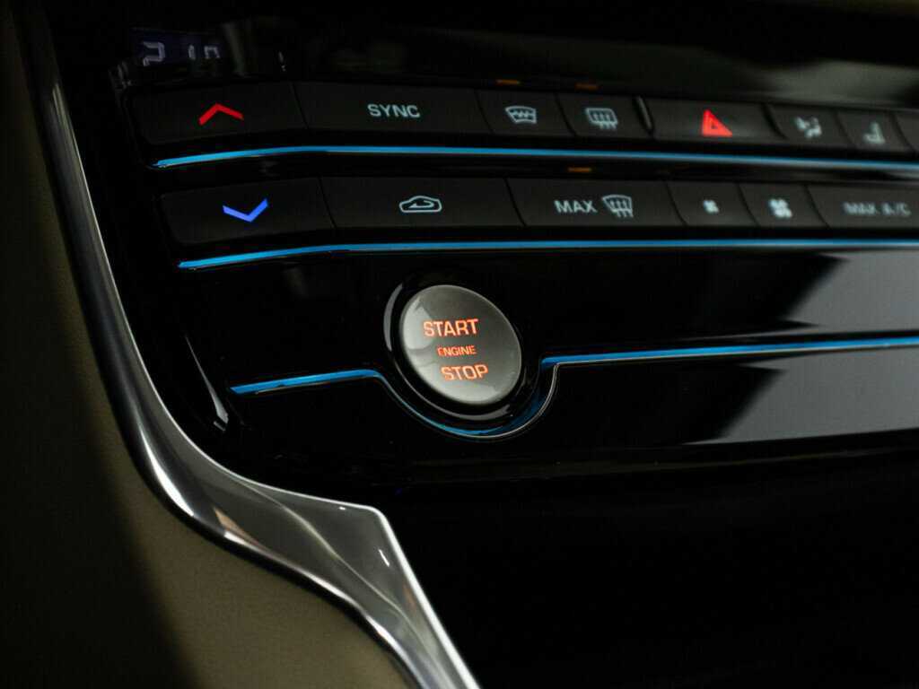 Jaguar XF с пробегом — 2017 год. Фото: #18