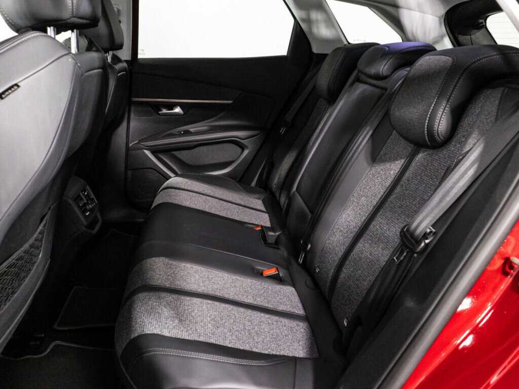 Peugeot 3008 с пробегом — 2019 год. Фото: #9